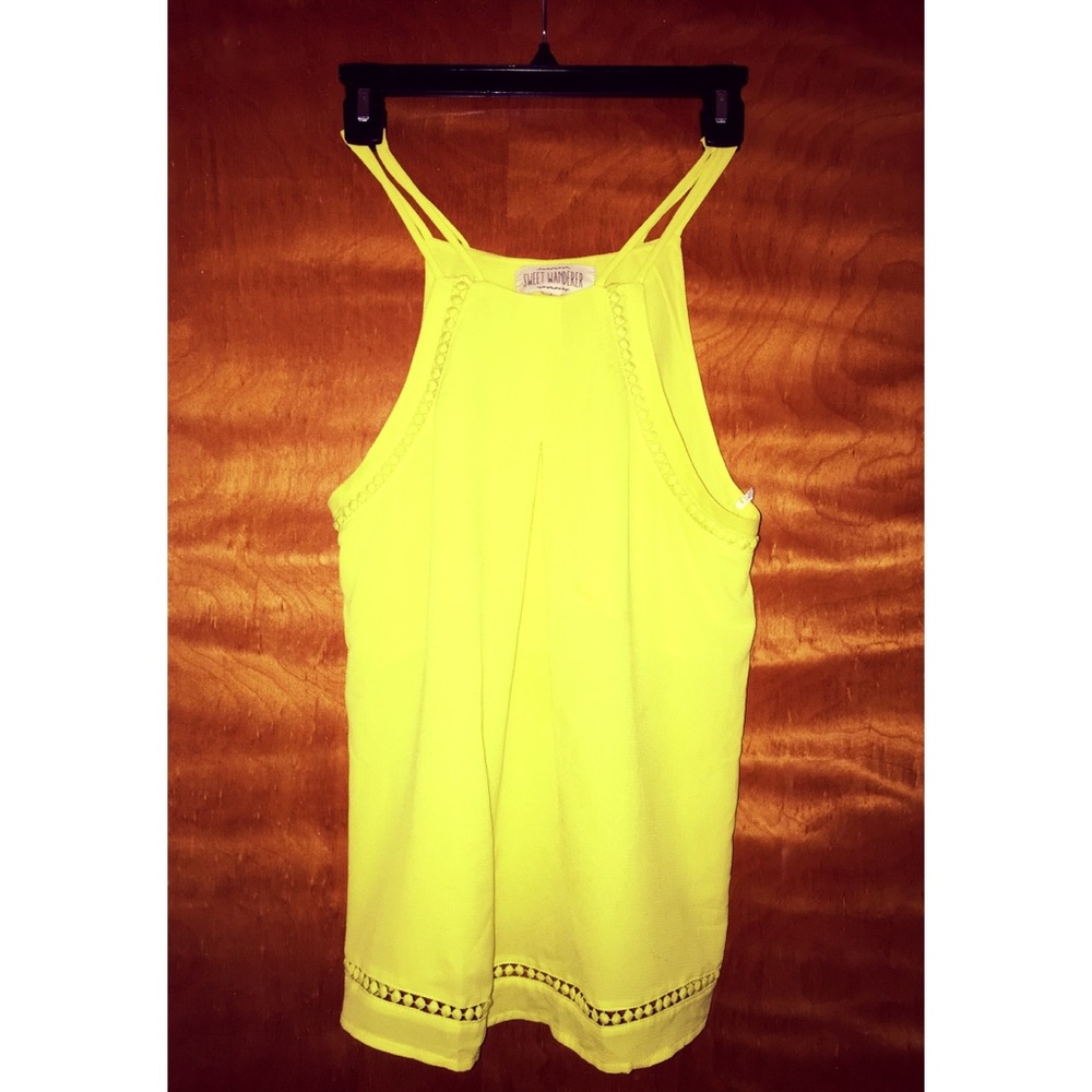 Lemon yellow tank with beautiful detail